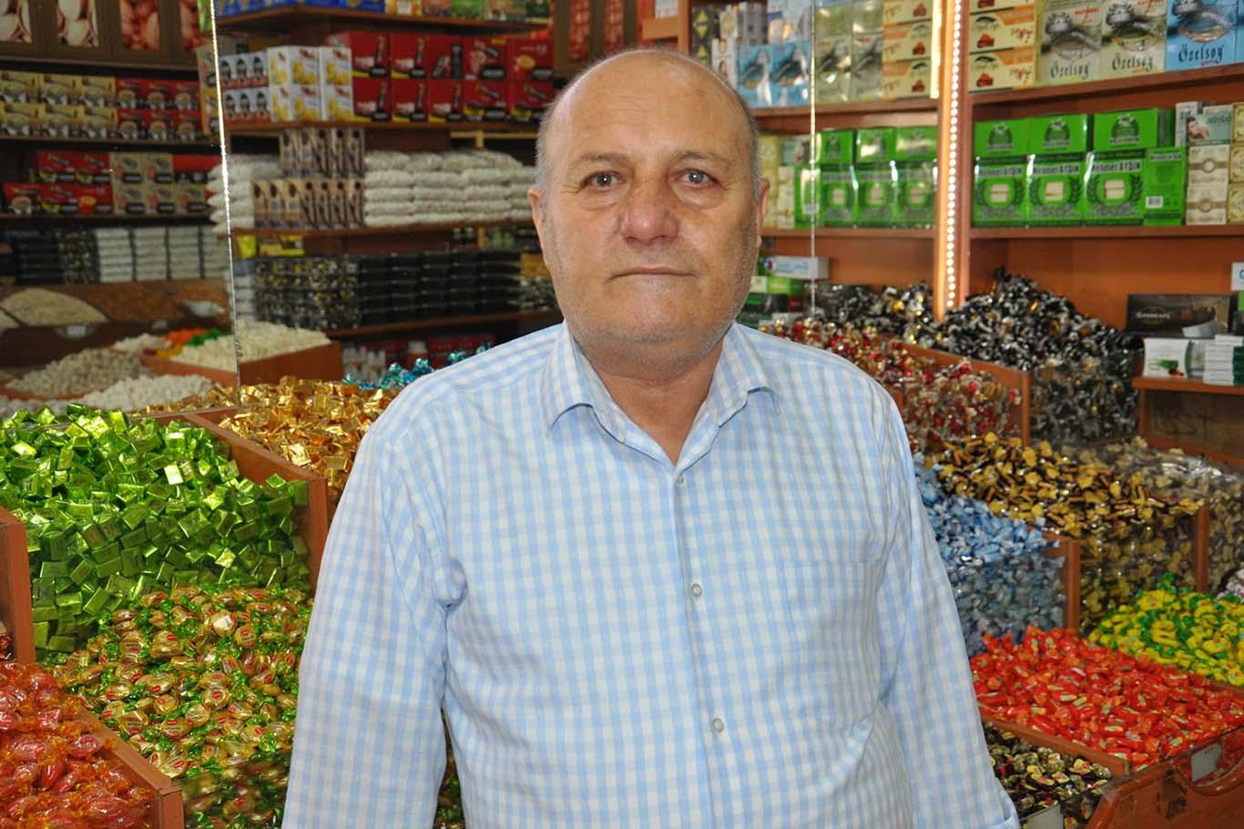 Rengârenk bayram şekerleri tezgâhları süslüyor Rengârenk bayram şekerleri tezgâhları süslüyor